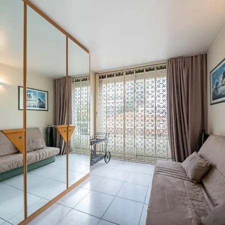 Beautiful One Bedroom Two Minute Walk To Carlton Apartment Cannes
